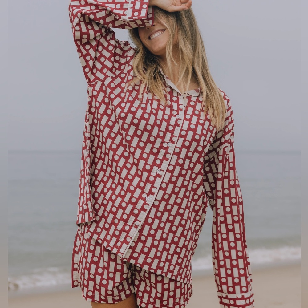 Daily Drills !!! Sleep Set Red and Cream
NWT Size M/L